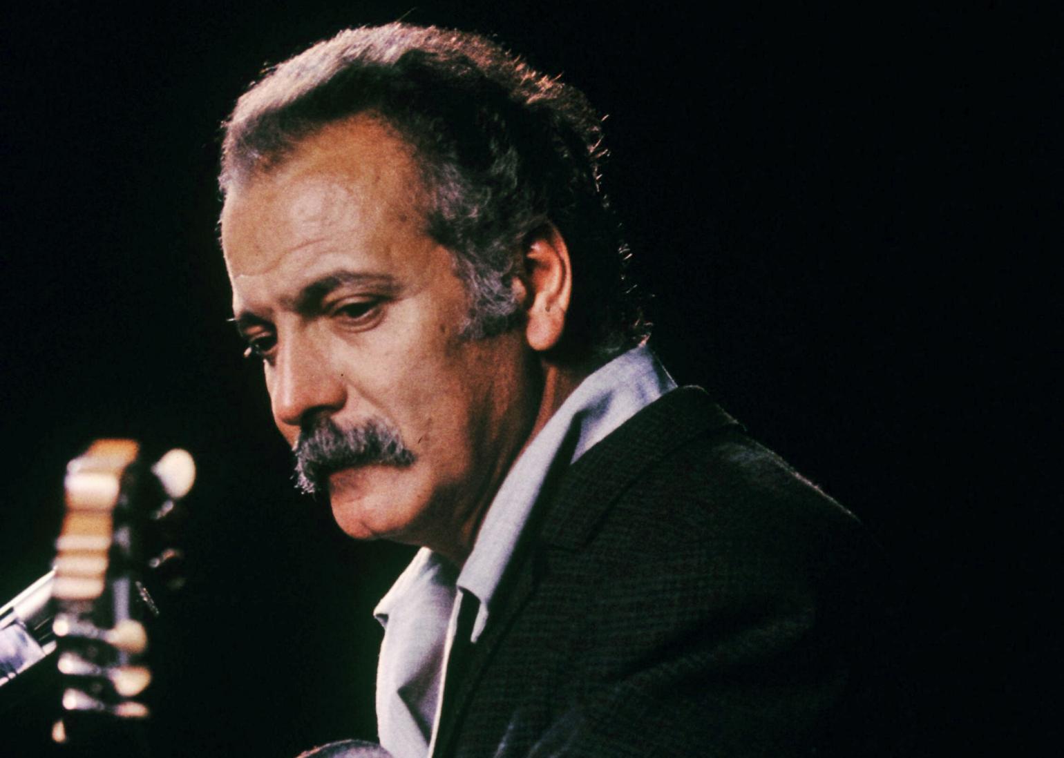 'Ci-gît Georges', hommage à Brassens