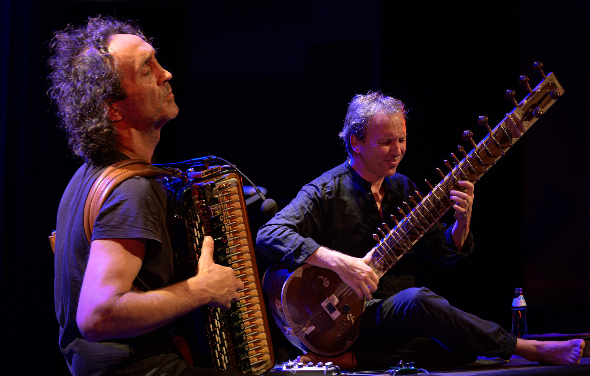 Klaus Falschlunger et Luciano Biondini sitar et accord�on
