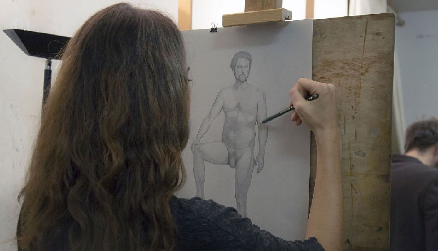 Atelier de dessin avec modele vivant